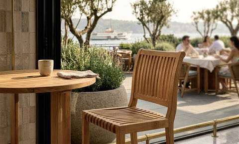 How to Choose Outdoor Dining Chairs