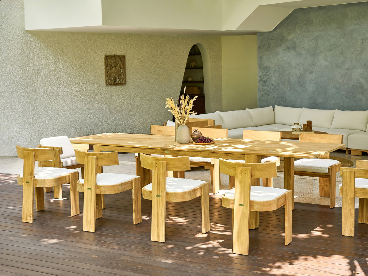 Forma dining set in Canvas, solid Grade-A teak outdoor dining set by HiTeak