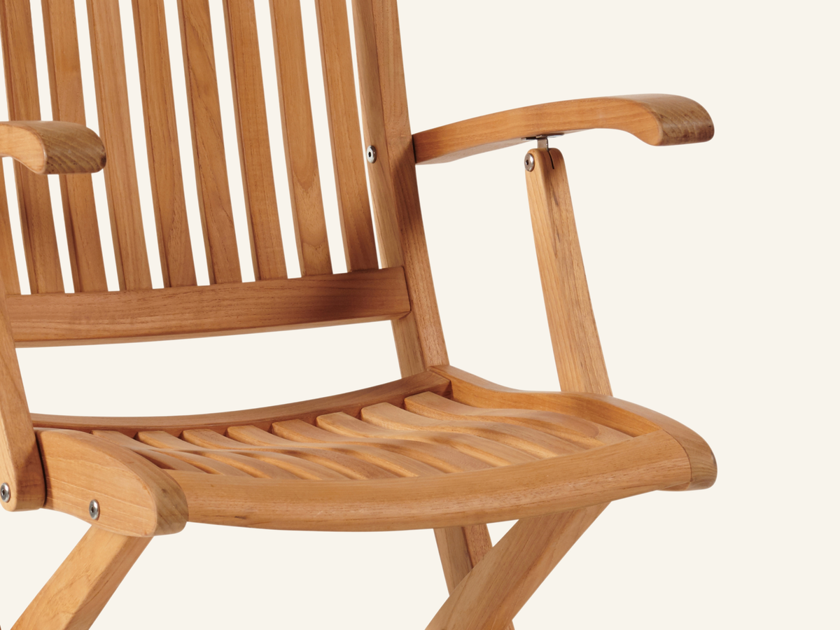 WINFORD FOLDING ARMCHAIR