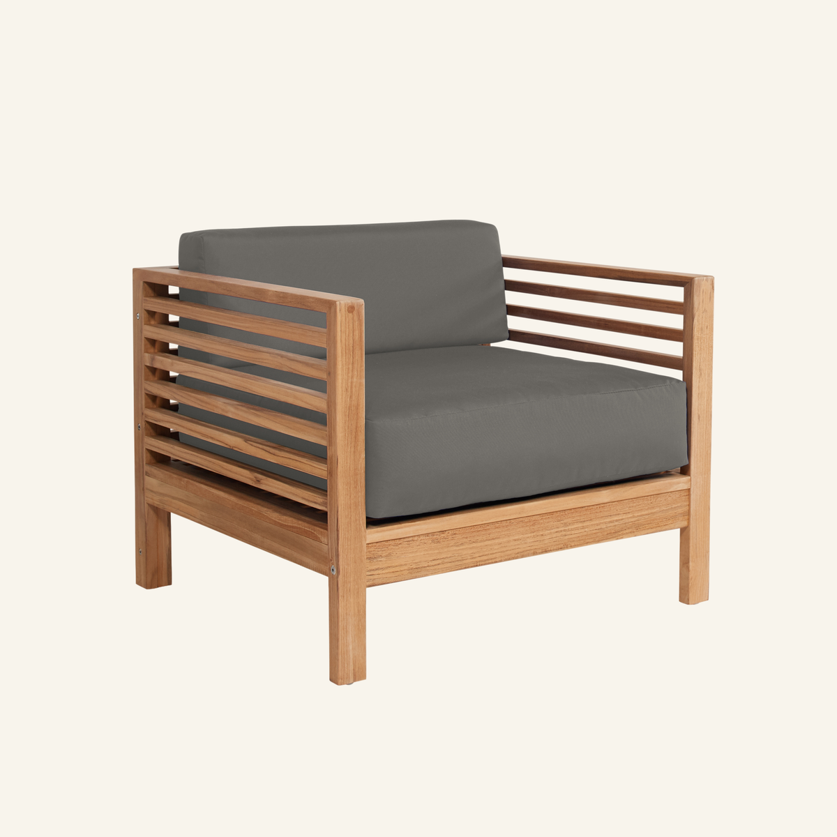 SUMMER CLUB CHAIR