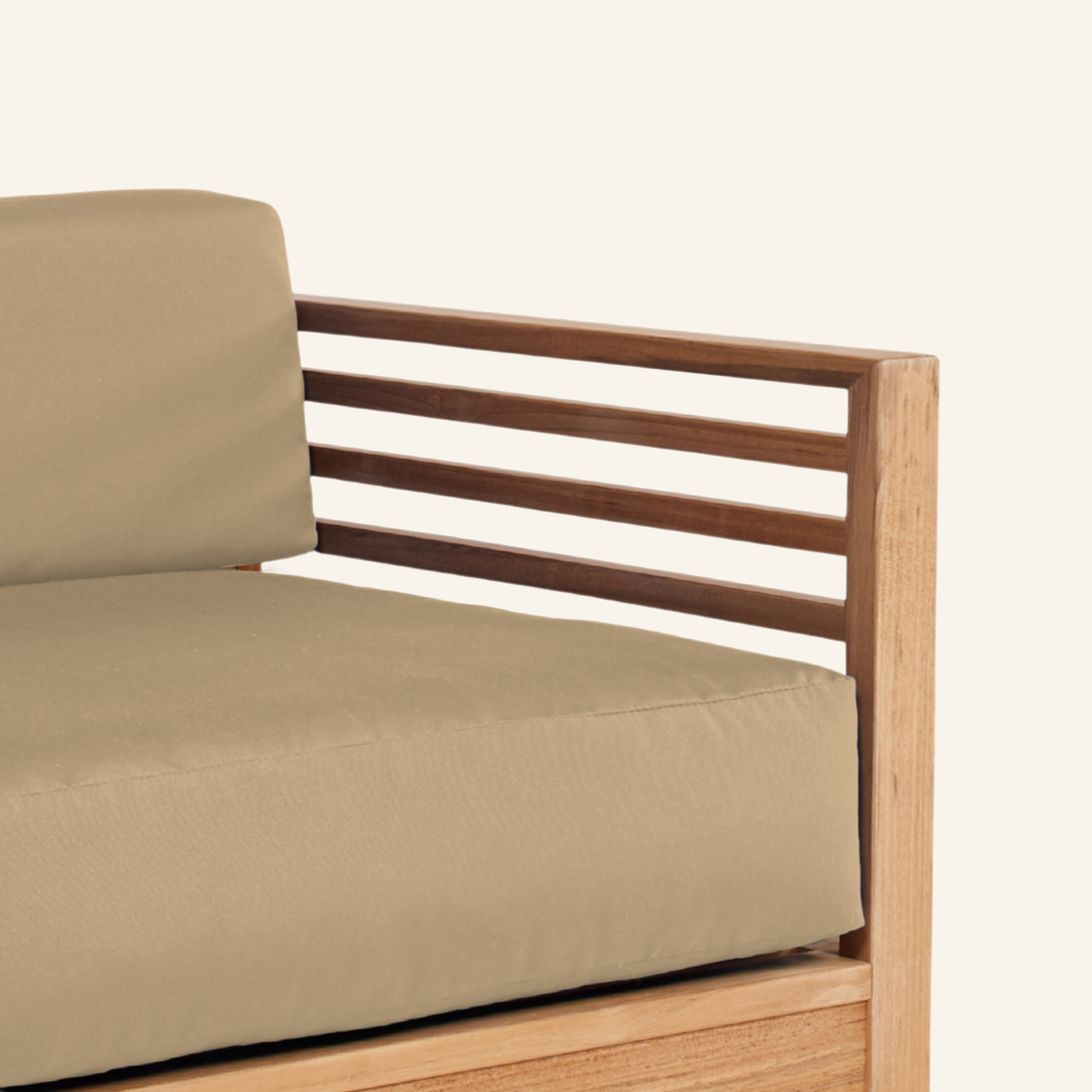 SUMMER CLUB CHAIR