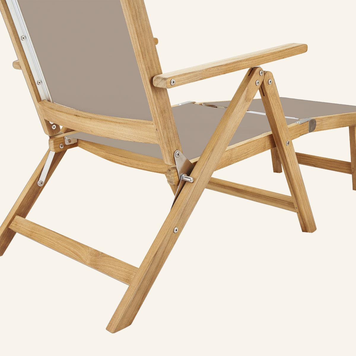 AQUITANIA DECK CHAIR