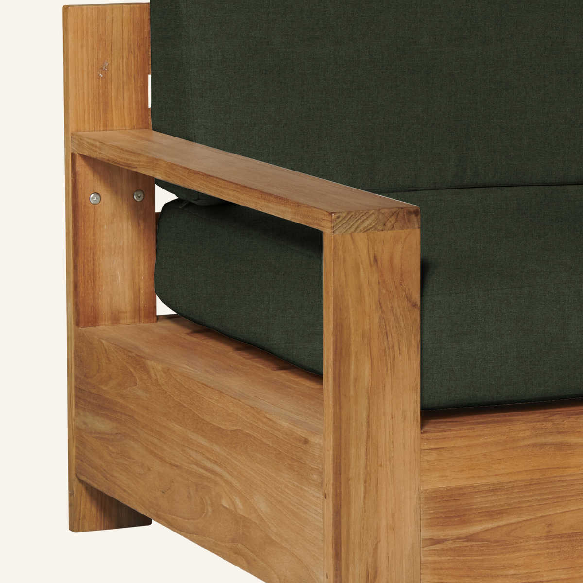 QUBE CLUB CHAIR