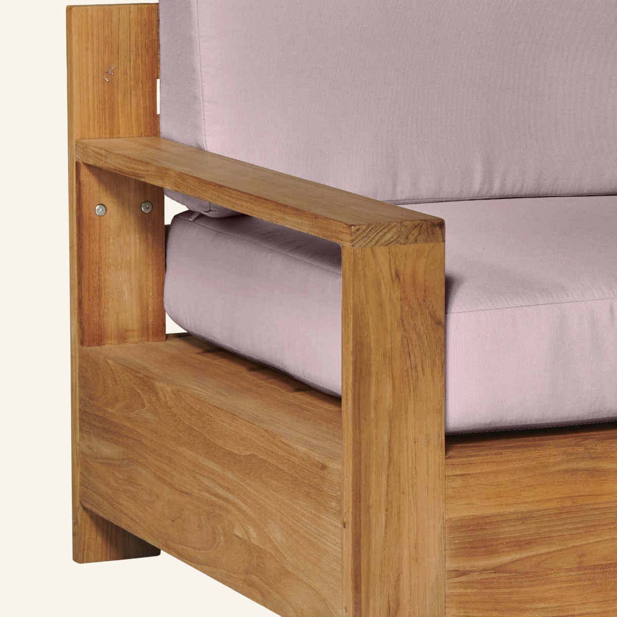 QUBE CLUB CHAIR