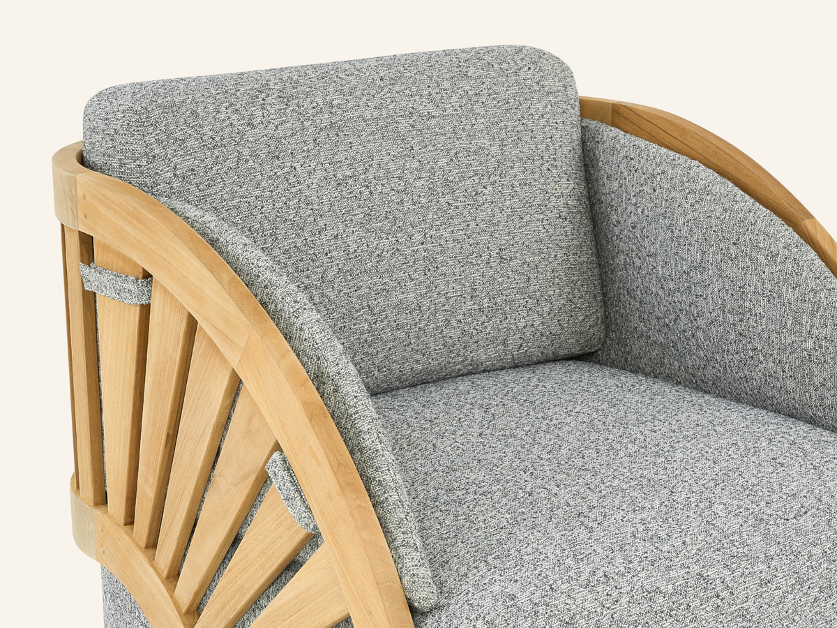 SOLIS CLUB CHAIR