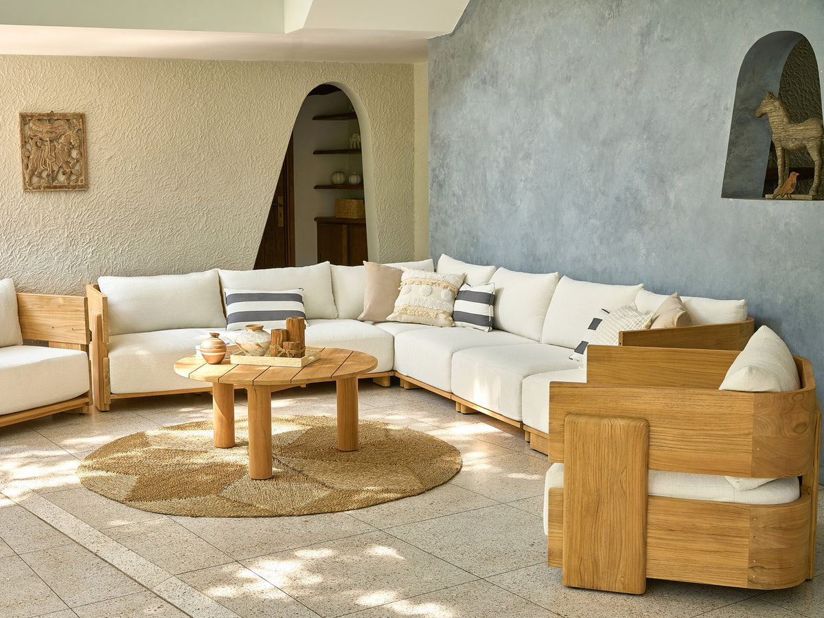 FORMA CLUB CHAIR