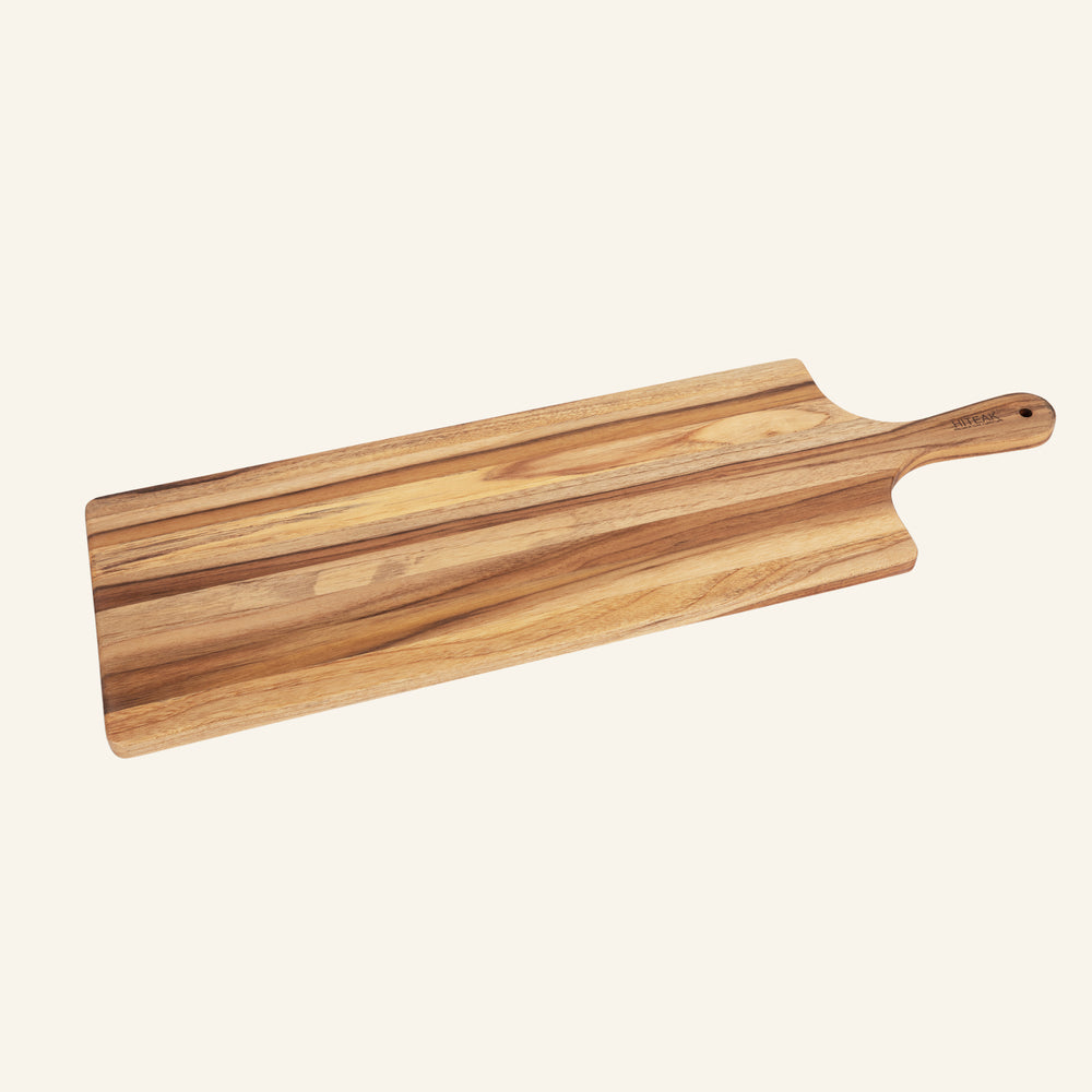 Close-up of the solid Grade-A teak grain on the cheese board