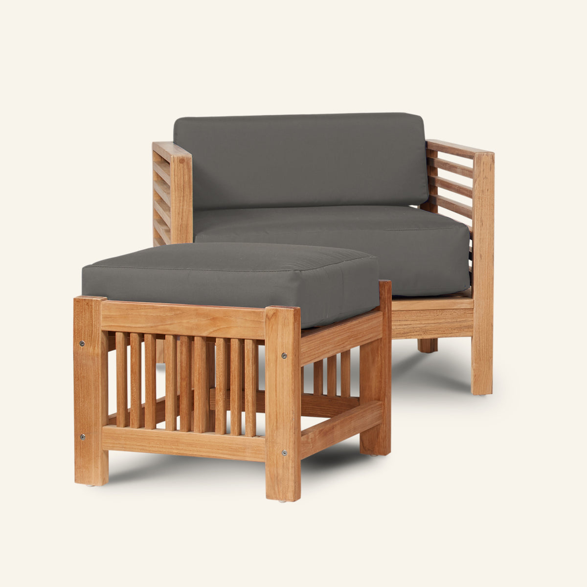 SUMMER OTTOMAN