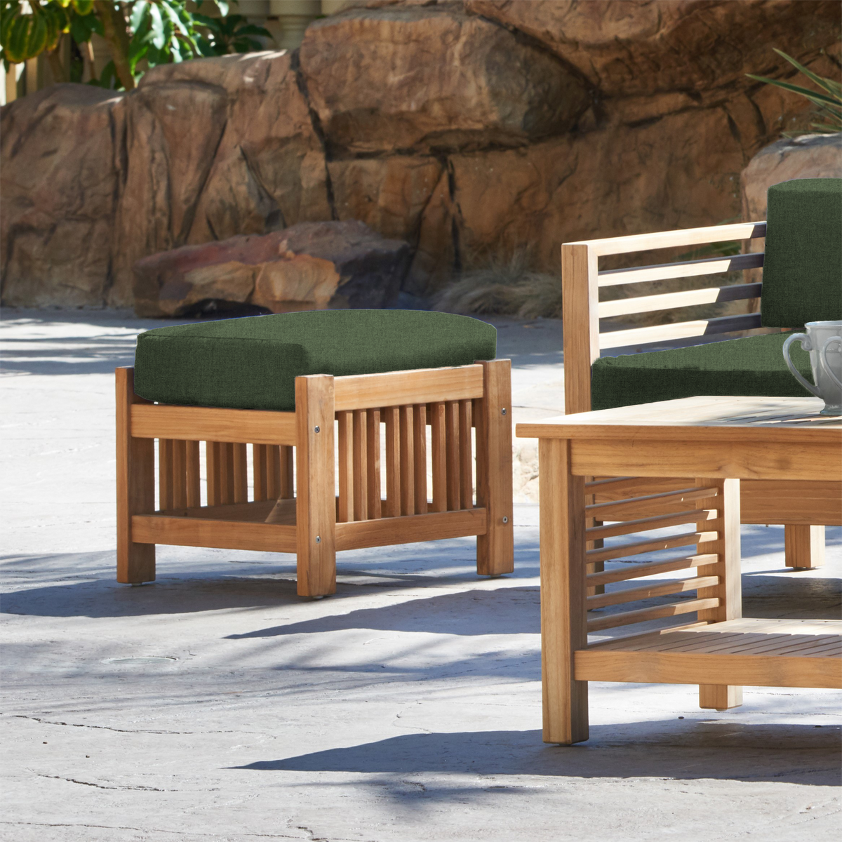 SUMMER OTTOMAN