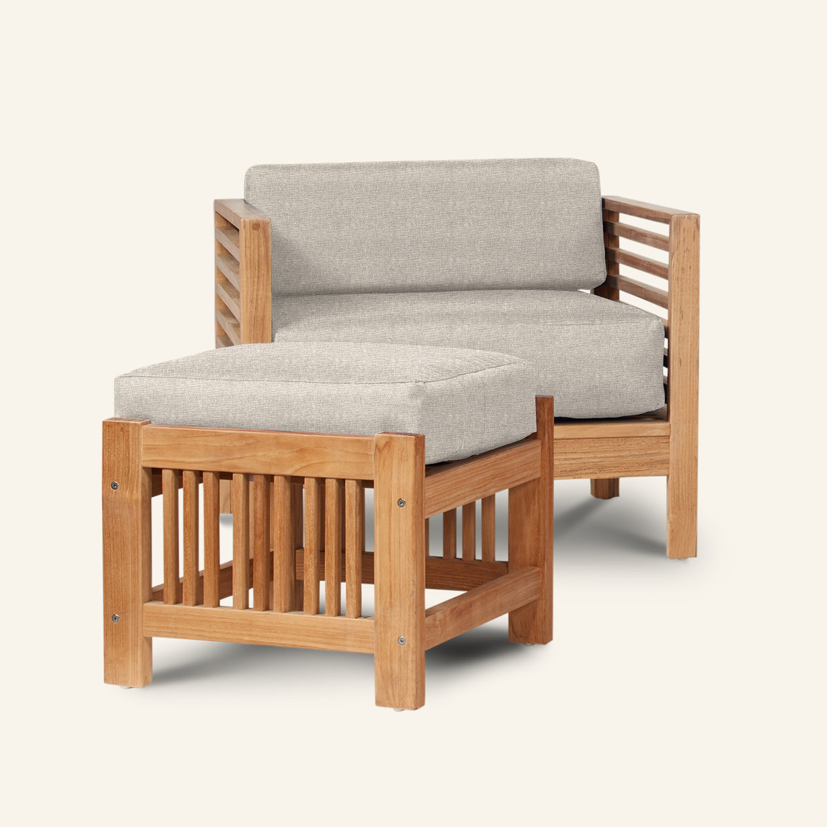 SUMMER OTTOMAN