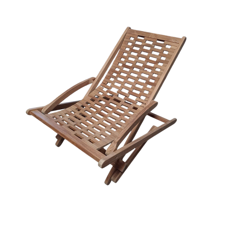 RELAXING CHAIR