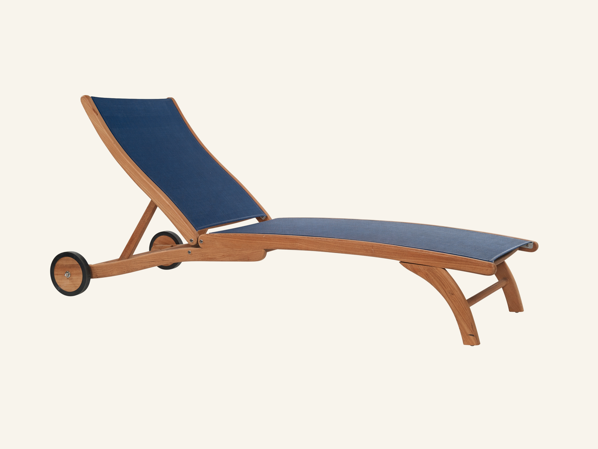PEARL SUNLOUNGER