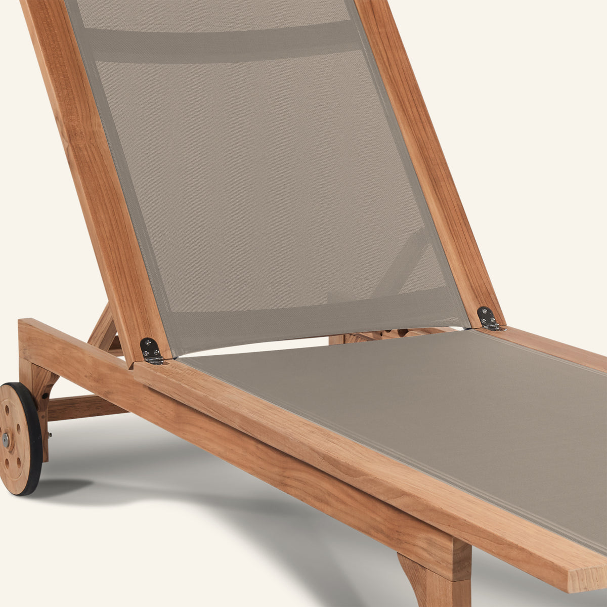 MONTAUK SUNLOUNGER