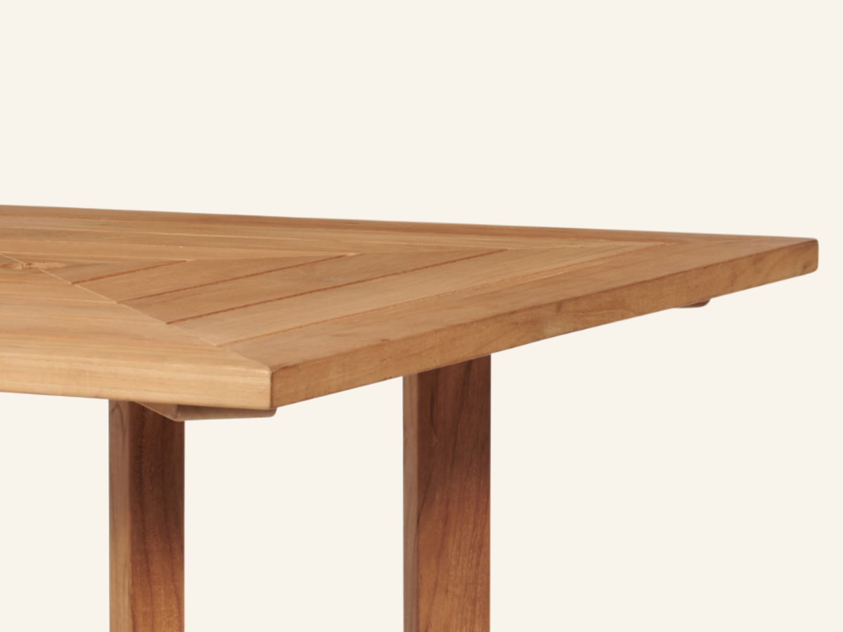 AVERY DINING TABLE