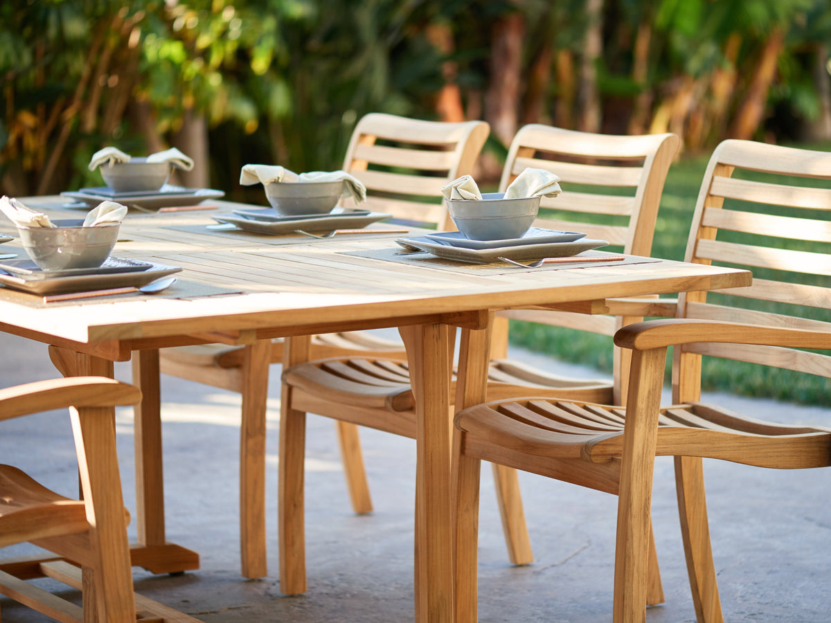 DALTON DINING TABLE