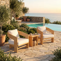 Mira lounge chair in an outdoor lounge setting