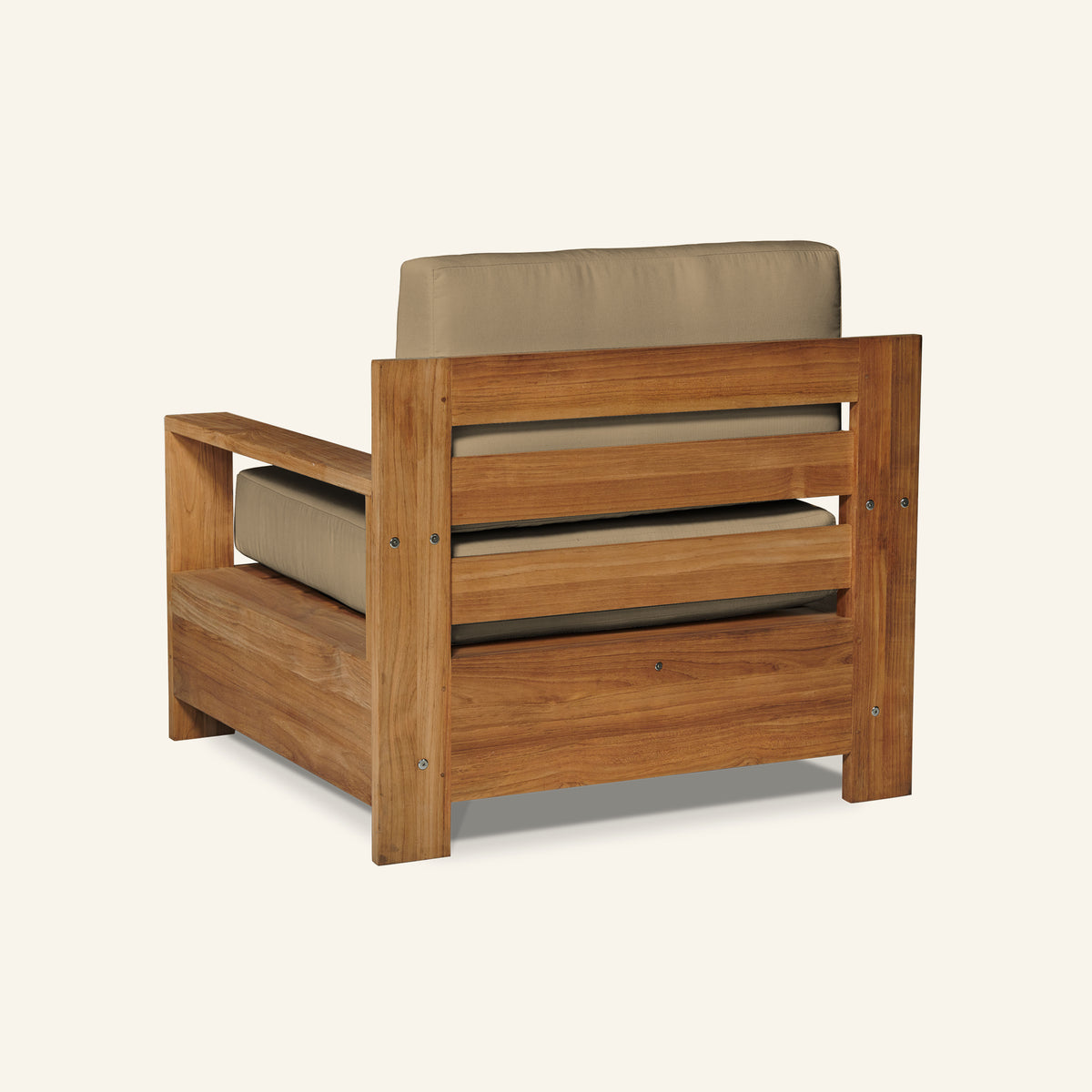 QUBE CLUB CHAIR