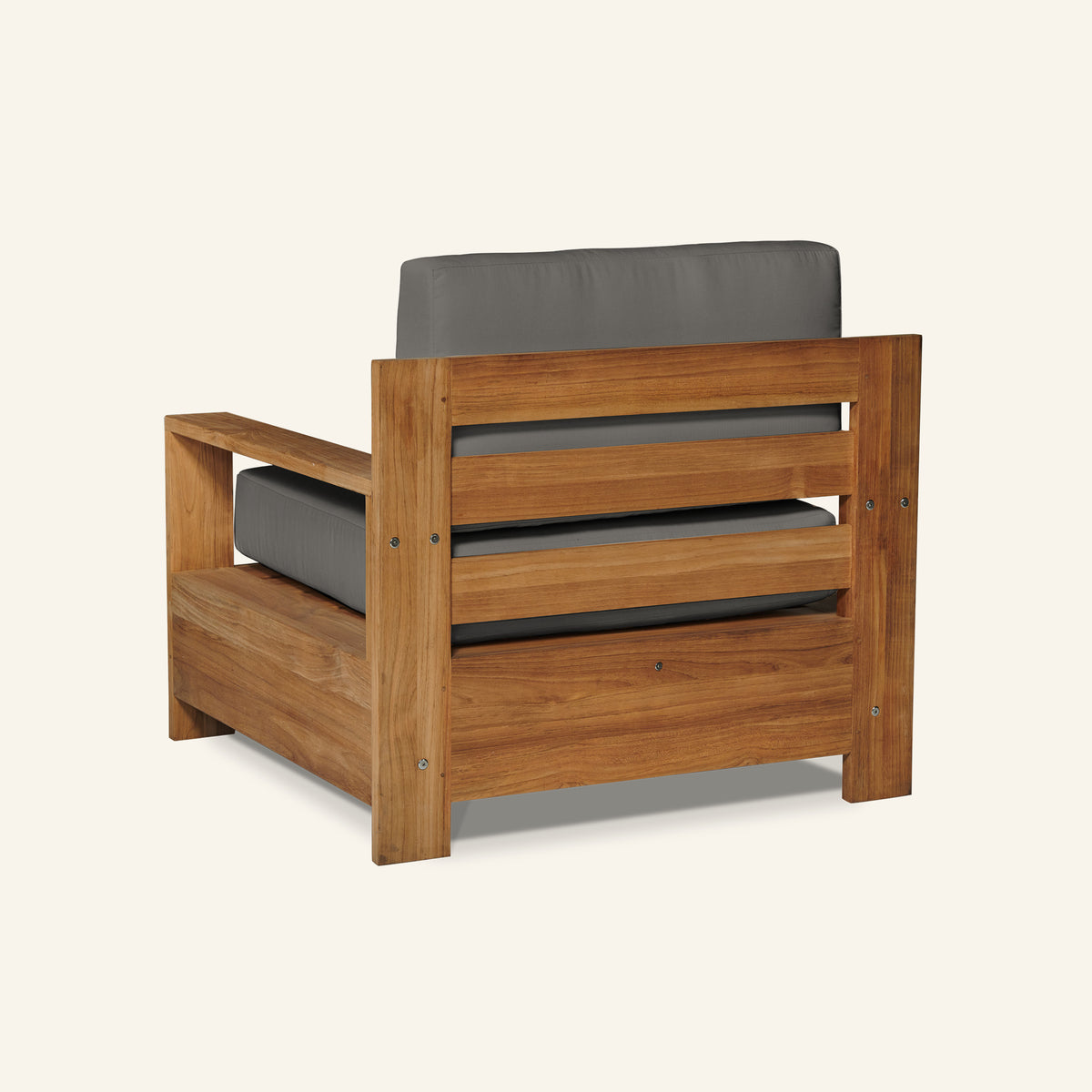 QUBE CLUB CHAIR