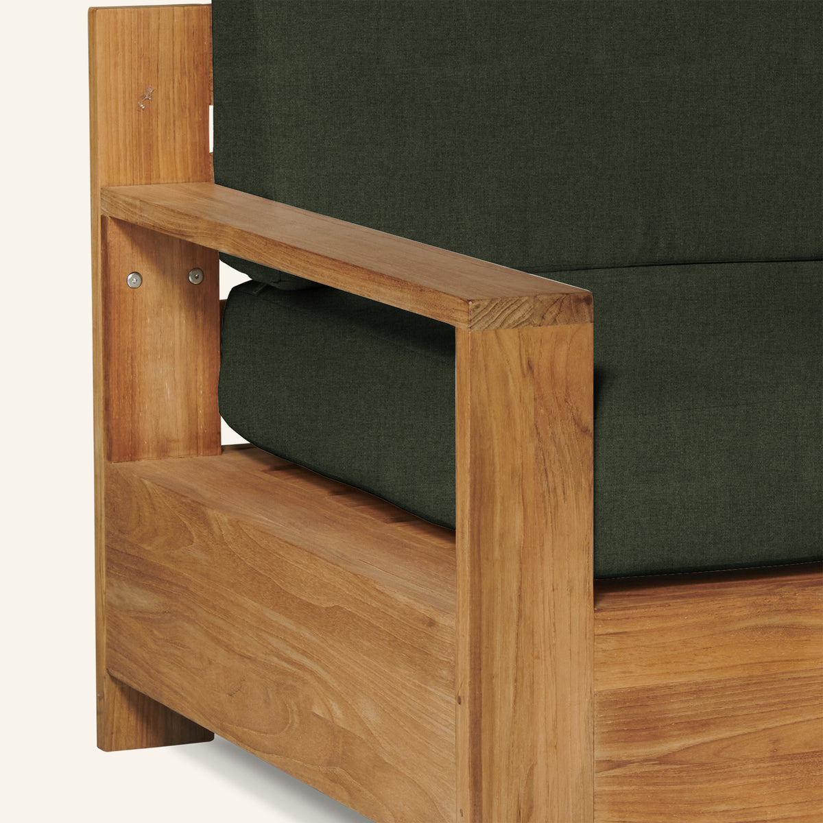 QUBE CLUB CHAIR