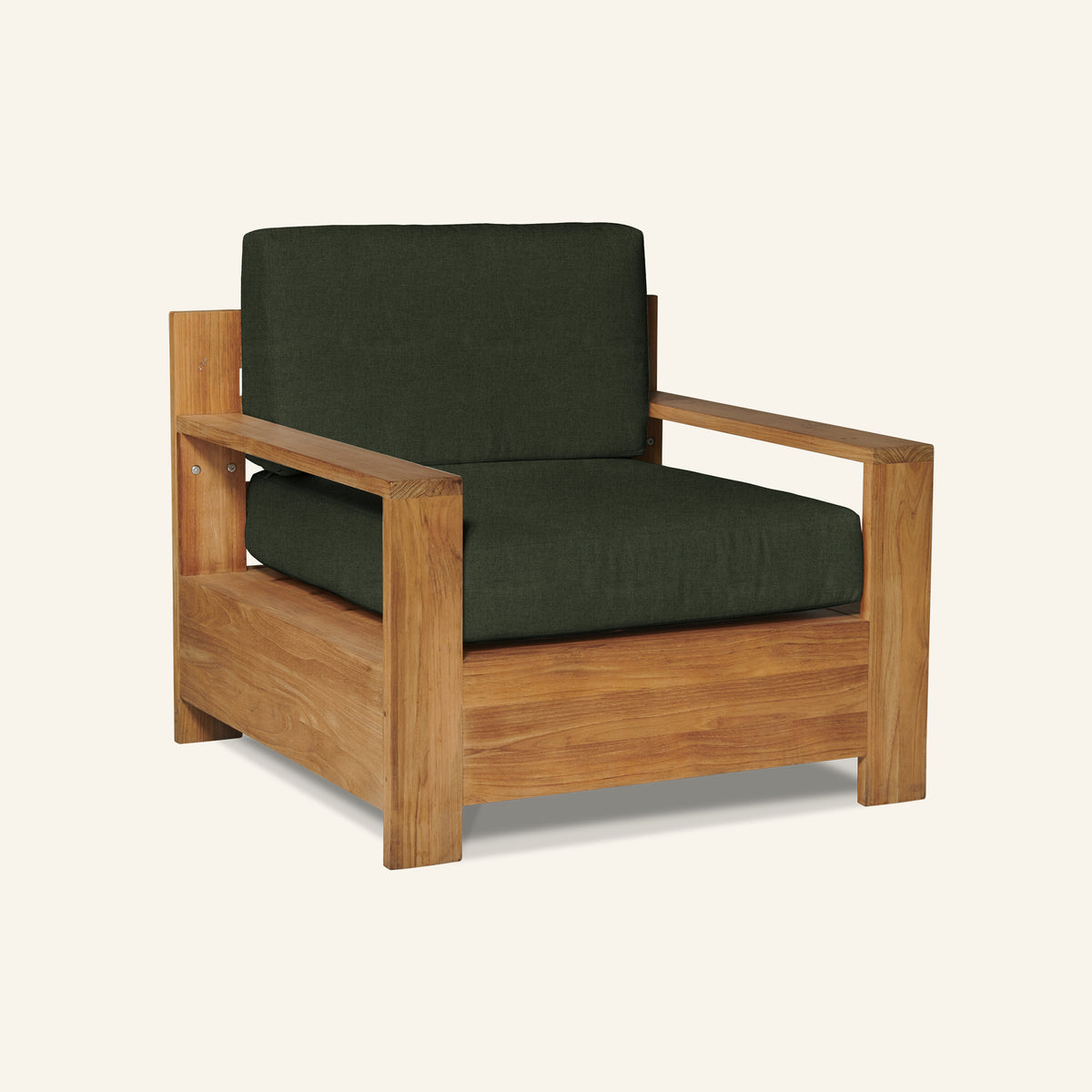 QUBE CLUB CHAIR