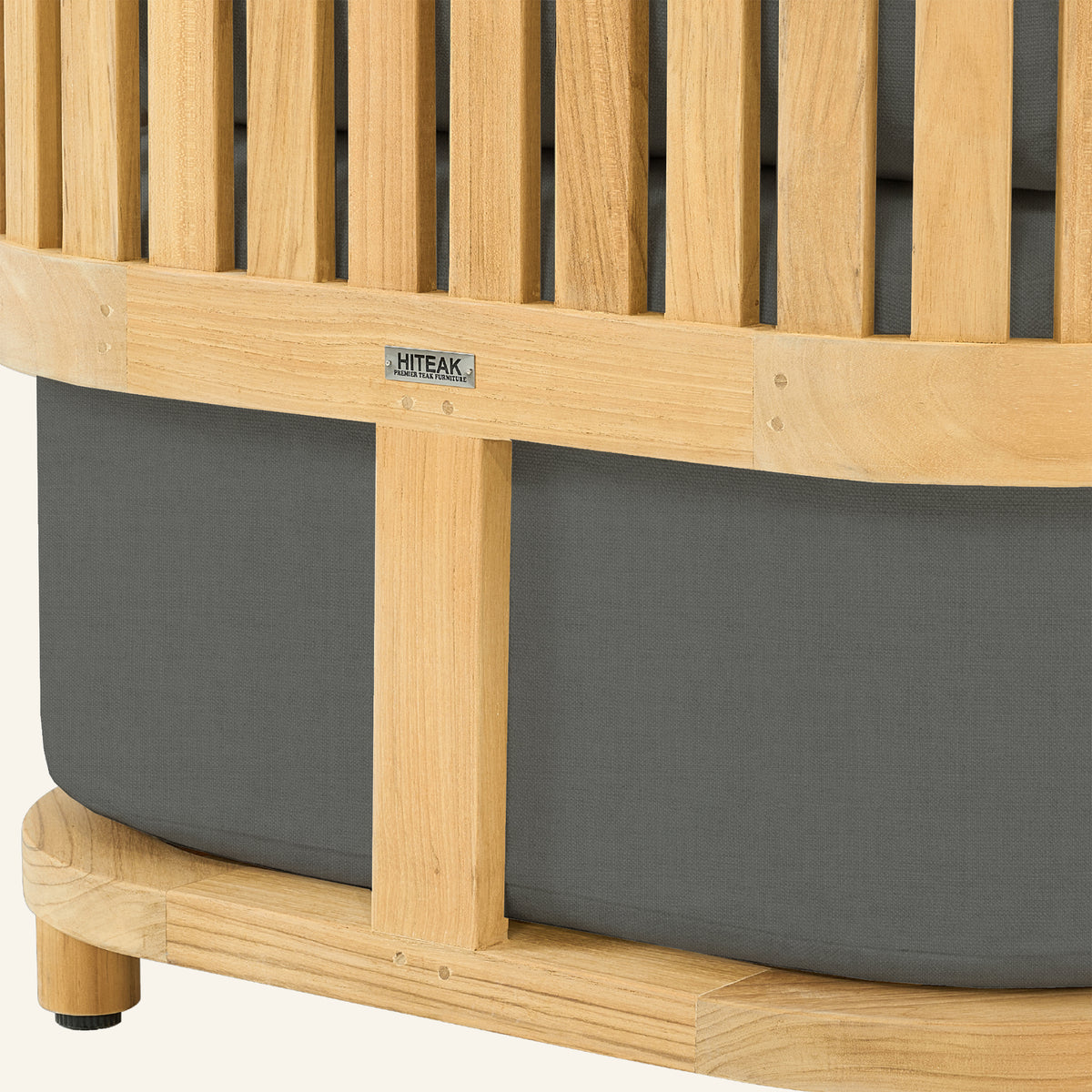 SOLIS CLUB CHAIR