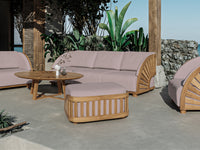 Solis sofa in Pink in an outdoor lounge setting