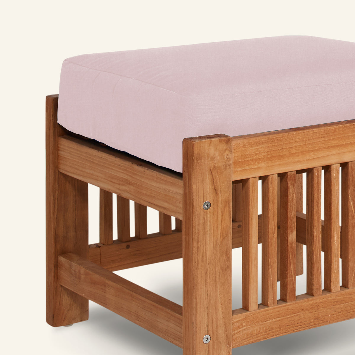 SUMMER OTTOMAN