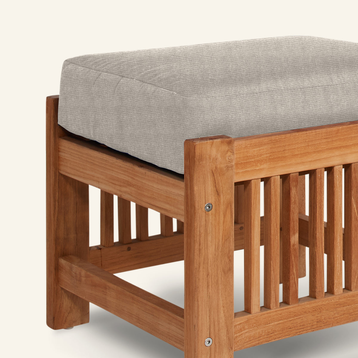 SUMMER OTTOMAN
